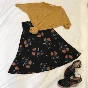 NWOT, LuLaRoe “Azure” Skirt, Navy/Floral, Size M